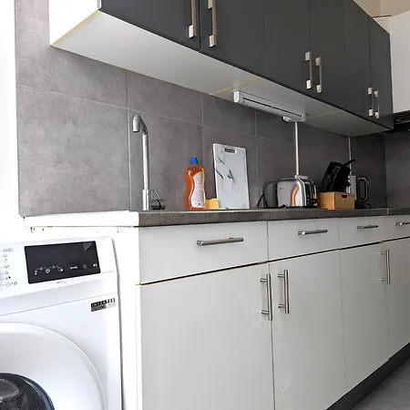 Le Mirage - 2 Chambres, Salon, Cuisine Equipee, Parking Et Wifi Gratuit * Mülhausen