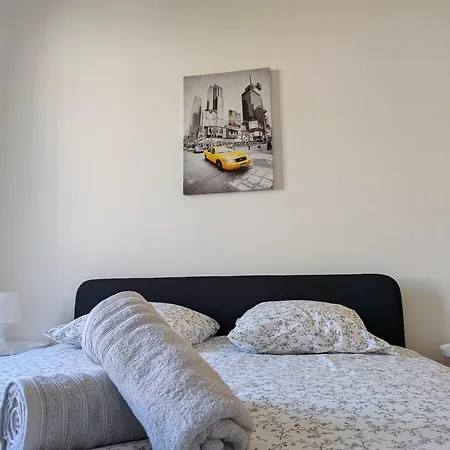 Apartment Le Mirage - 2 Chambres, Salon, Cuisine Equipee, Parking Et Wifi Gratuit *